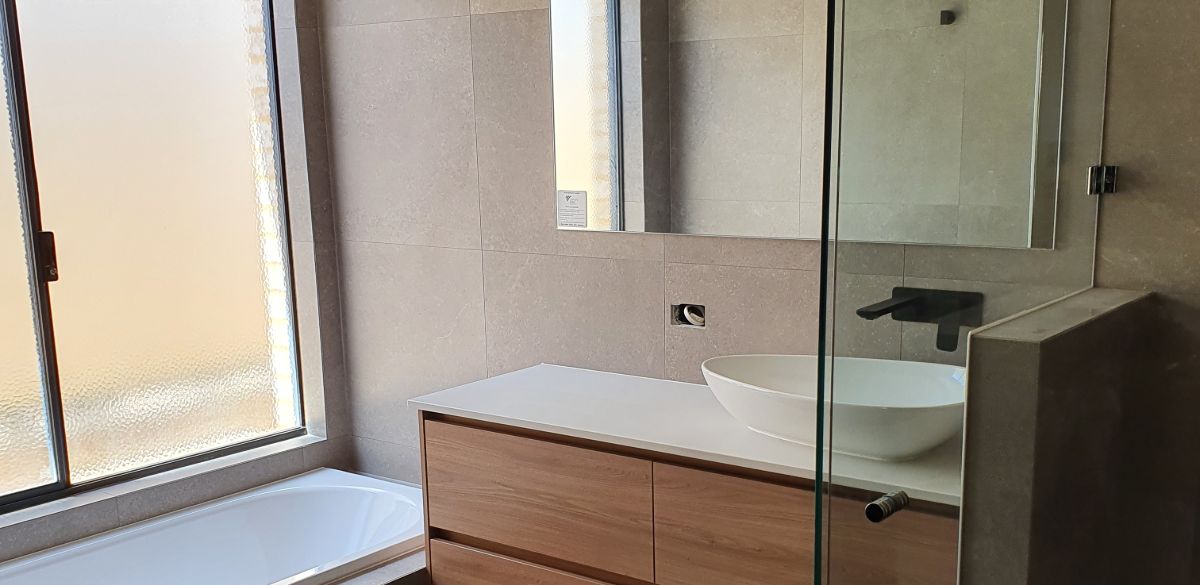 canningvale ensuite project gallery vanity