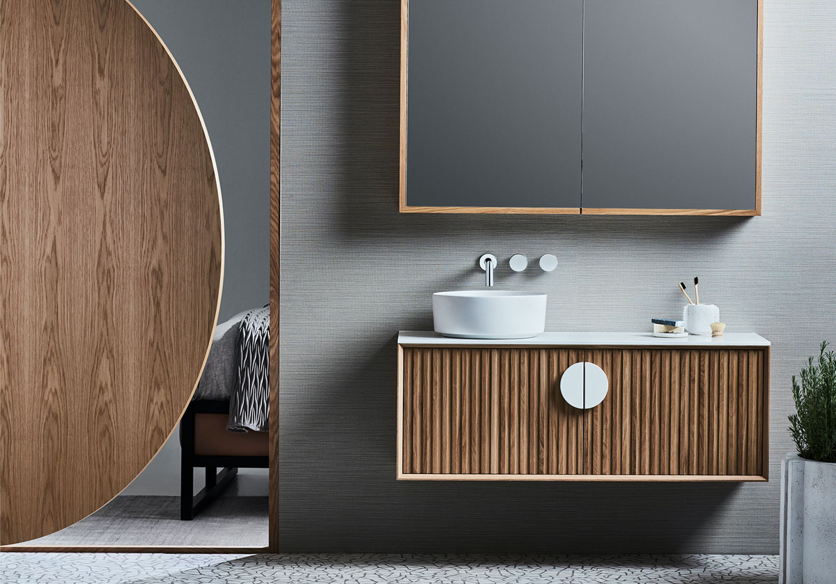 Issy Halo - STRUCTURAL minimalism