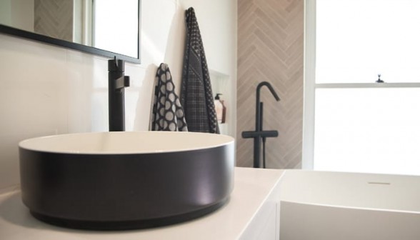 Bi colour basin stream tapware